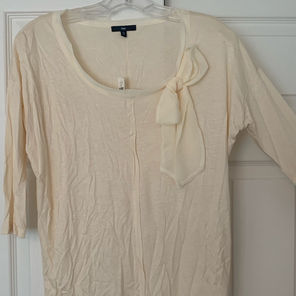 Long Sleeve with Bow NWT
